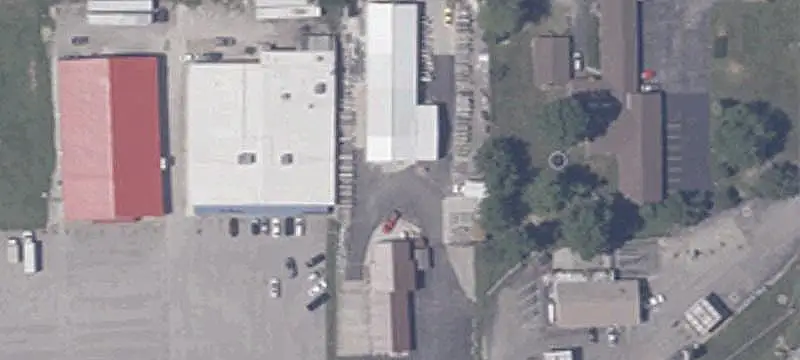 400 SF Retail Space