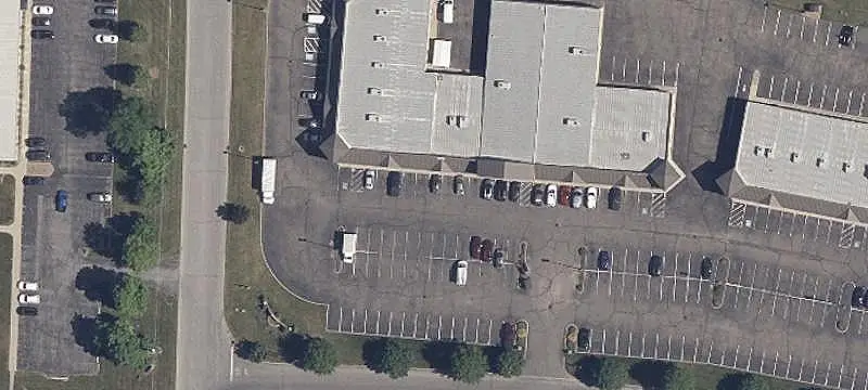 Retail End-Cap with Drive-Through