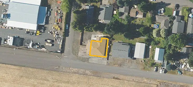 Renovated Flex Building with Studio