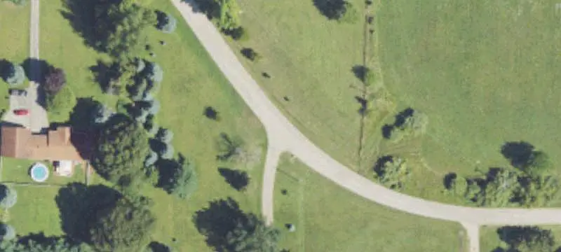 10 High Meadows Dr, Howell, MI 48843