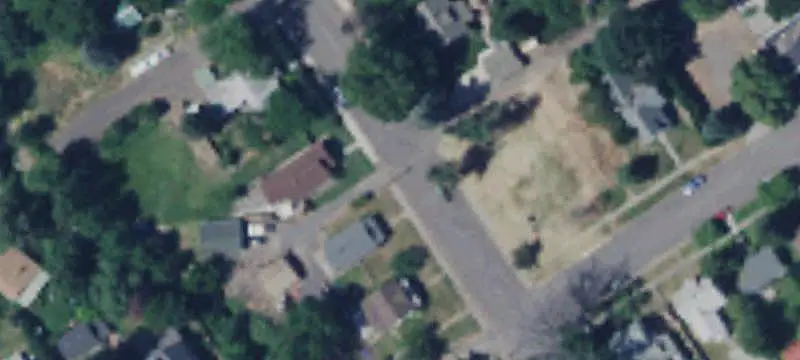 Duplex With New Roof