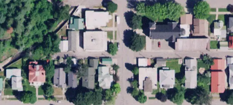 5-Unit Brick Apartment Building