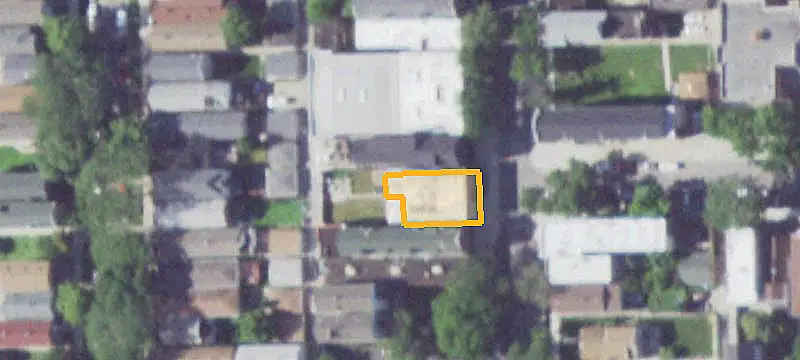 All-Brick 8-Unit Apartment Building
