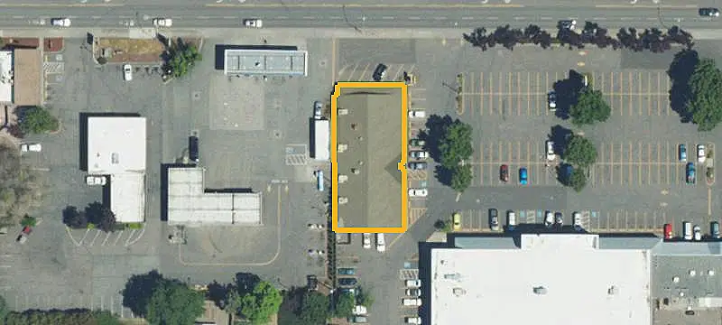 End-Cap Retail Space