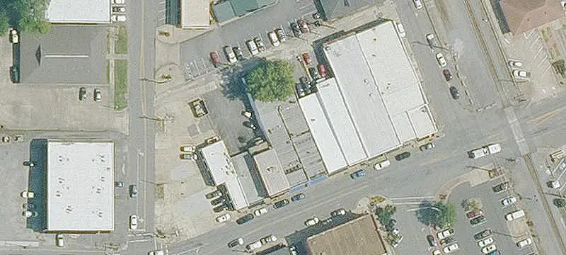 Open-Layout Storefront Building