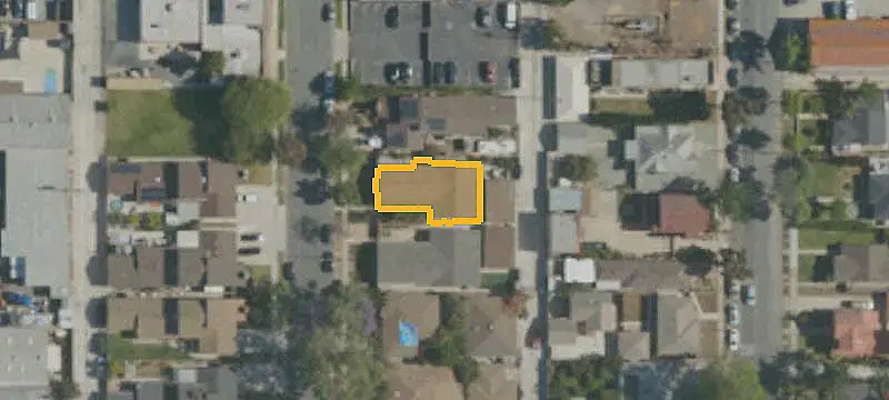 Duplex with Two Garages