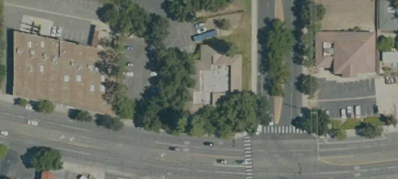 Mixed-Use Professional Plaza
