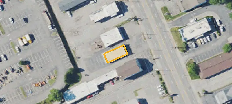 Retail Building Along Preston Hwy