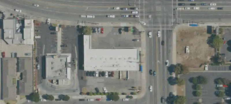 Retail Space With Auto Service