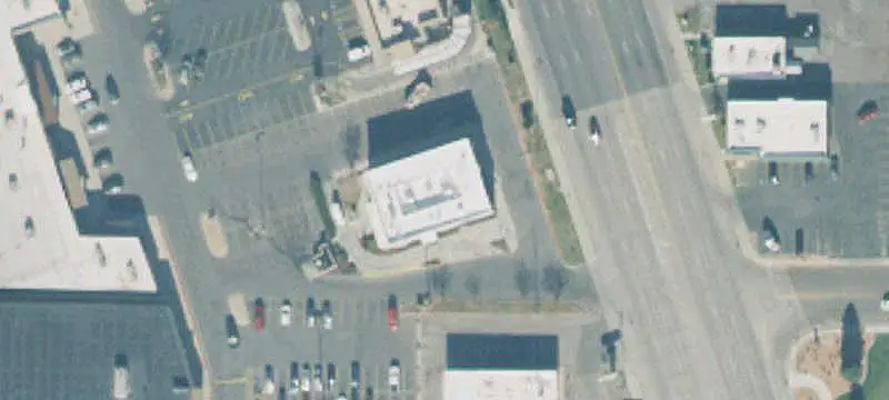 Multi-Tenant Shopping Center Outparcel