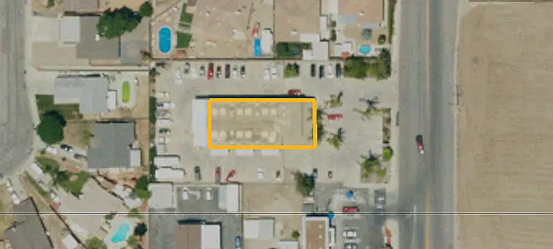 Freestanding Auto Shop