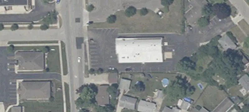 Multi-Tenant Retail Building