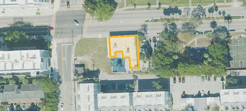 Vacant Convenience Store