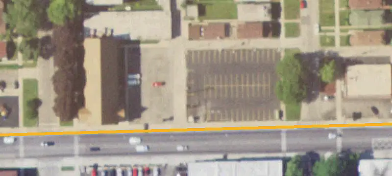 Newer Shopping Center Endcap Space