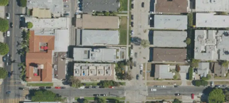 8-Unit Apartment Building