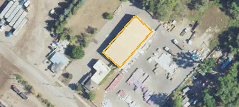 Flex Space with Fenced Storage