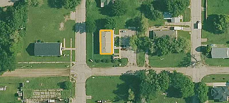Eight-Unit Apartment Building