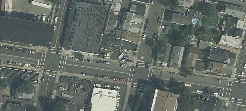 Mixed-Use Property with Mechanic Shop