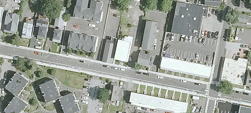 6-Unit Apartment Building