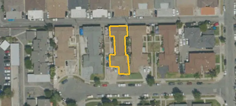 5-Unit Apartment Building