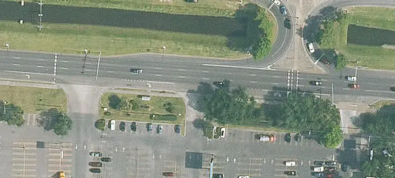 Retail Space Beside ALDI