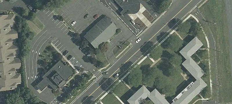 Single-Tenant Office Building