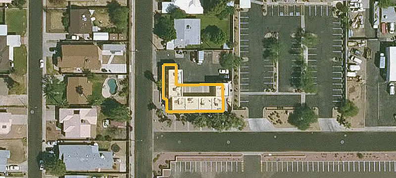 7-Unit Townhome-Style Apartment Building