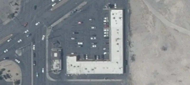 Multi-Tenant Retail Center