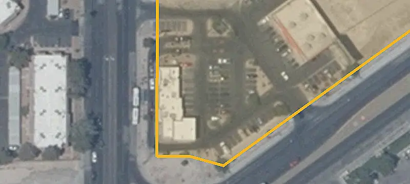 Freestanding Automotive Property