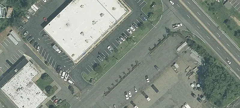 Renovated Flex Space with Parking