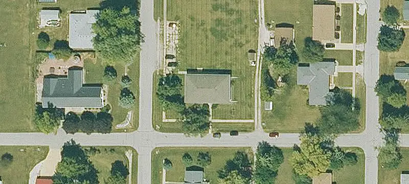 8-Unit Apartment Building