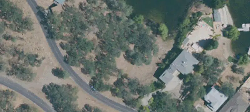 Lakefront Waterfront Land