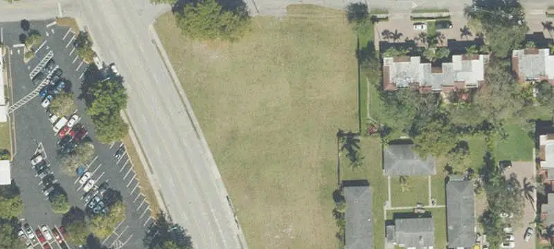 Commercial Land with Avenue Frontage