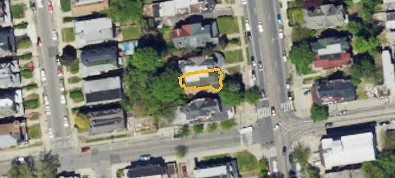 7-Unit Victorian Apartment Building