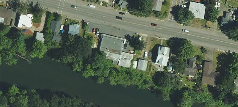 Convenience Store with Storage Garage