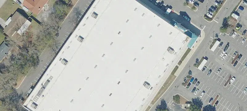 Single-Tenant Grocery Retail Property