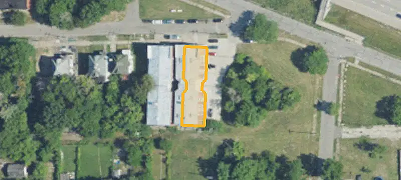 20-Unit Updated Apartment Building