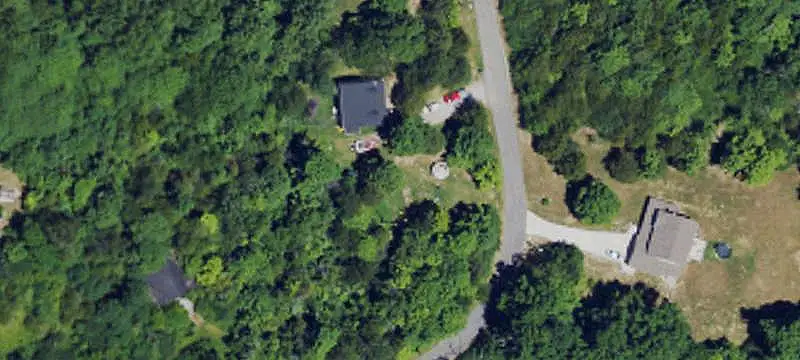 576 Overlook Dr, Lancaster, KY