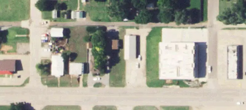 Maintained Storefront Retail Building
