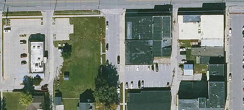 Flex Building with Drive-In Doors