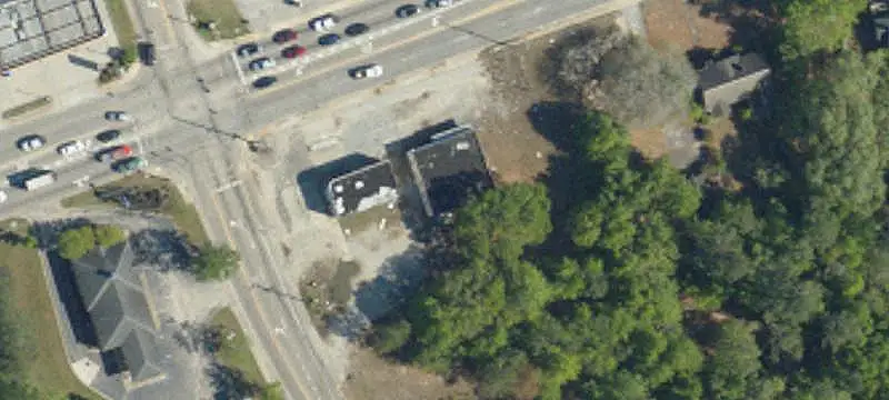 Signalized Commercial Land