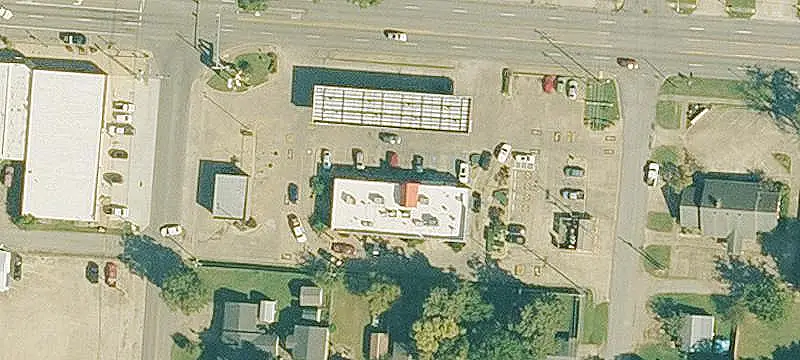 Three-Space Storefront Property