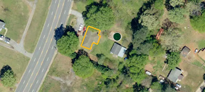 Level Commercial Land