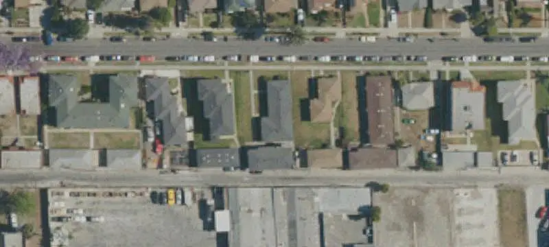 6-Unit Apartment Building with Garages