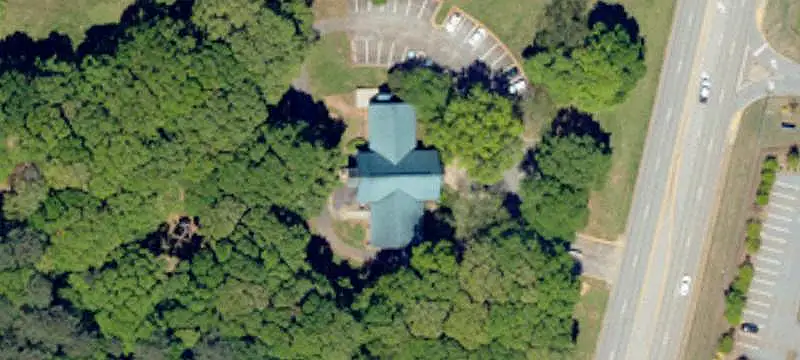 Commercial Land With Office Suite