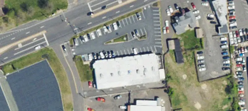 Signalized Commercial Land