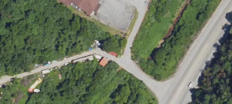 Office Units with Expansion Land