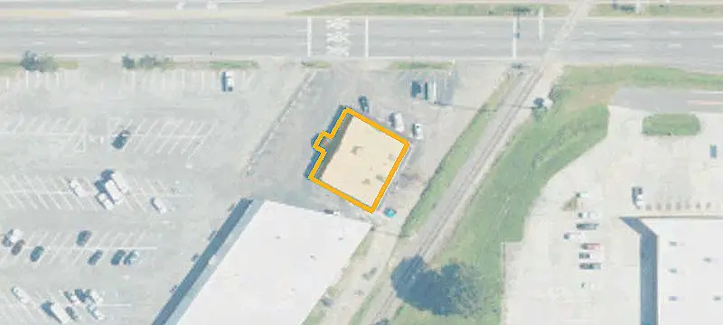 Storefront Property with Rear Alley