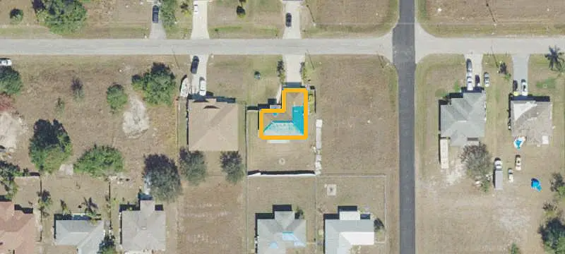 3903 E 10th St, Lehigh Acres, FL 33972