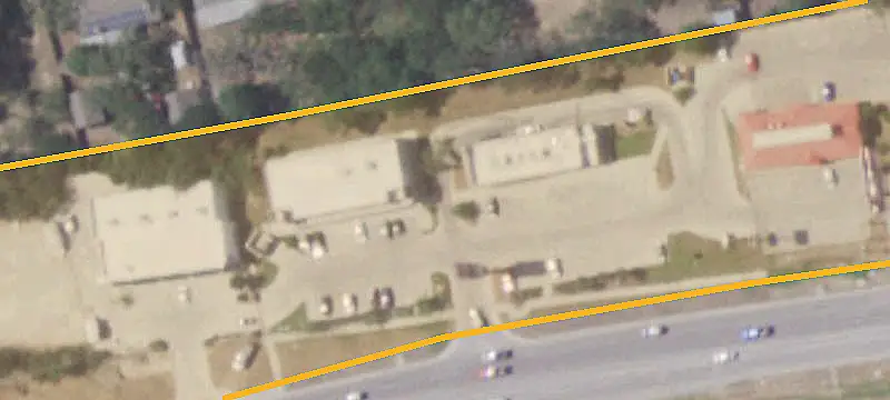 Shopping Center With Deep Bays